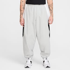 Nike Club Men's Oversized Woven Track Pants. Nike.com